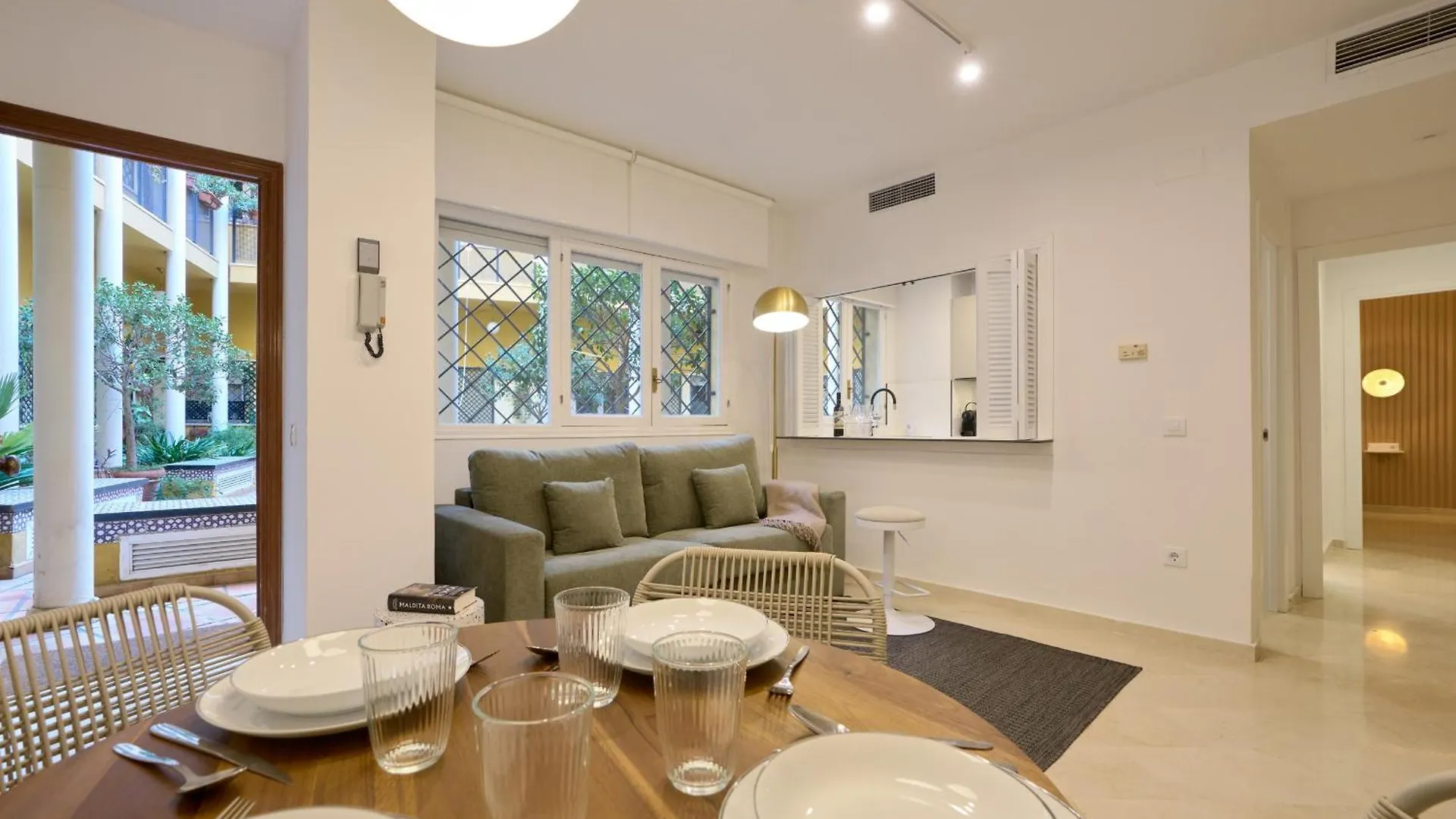 San Vicente 43, By Homing U Apartment Seville Spain